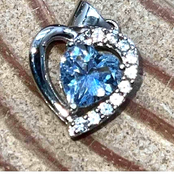 3.13Ct Heart Cut Natural Blue Topaz & Diamond Stud EarringS and Pend .980 TESTED - Picture 6 of 9